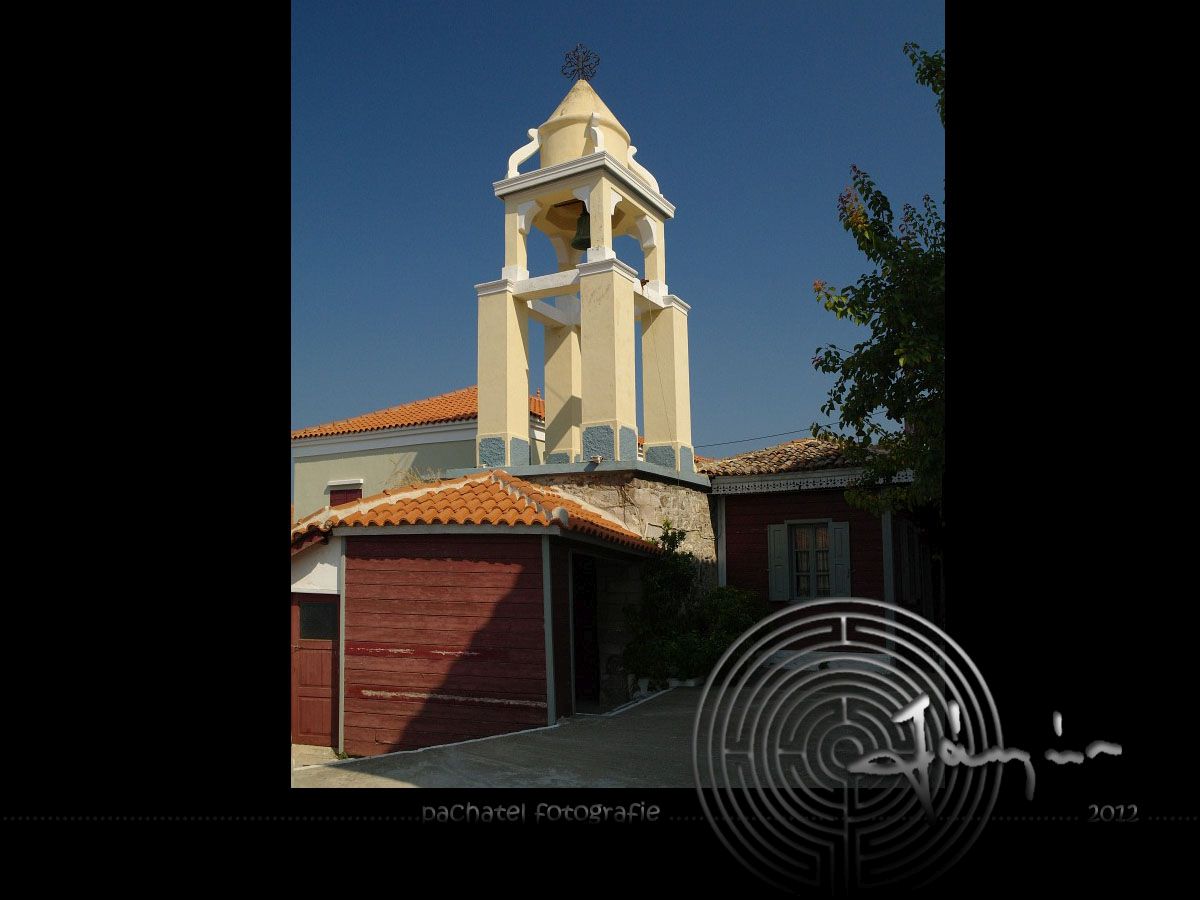 010 - zvonice kostela Agios Panteleimonas